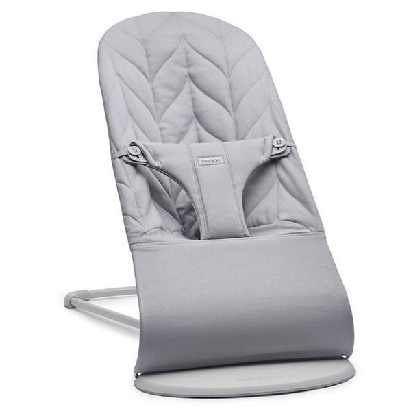 Hovedbilde BabyBjörn | Vippestol Bliss | Vevd Petal Quilt | Lys Grå