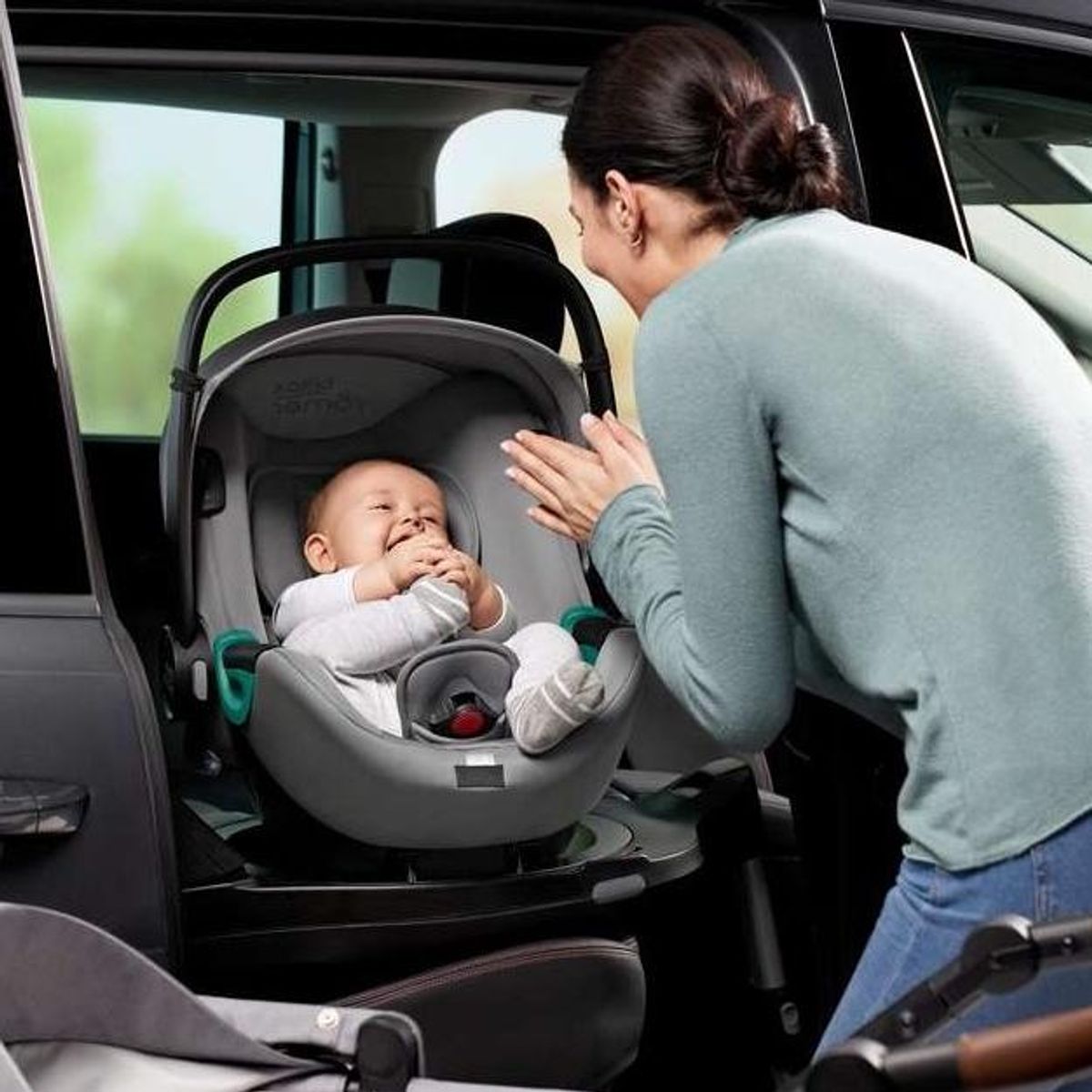 Britax | Baby-Safe 3 i-Size + Vario Base 360 | Midnight Grey