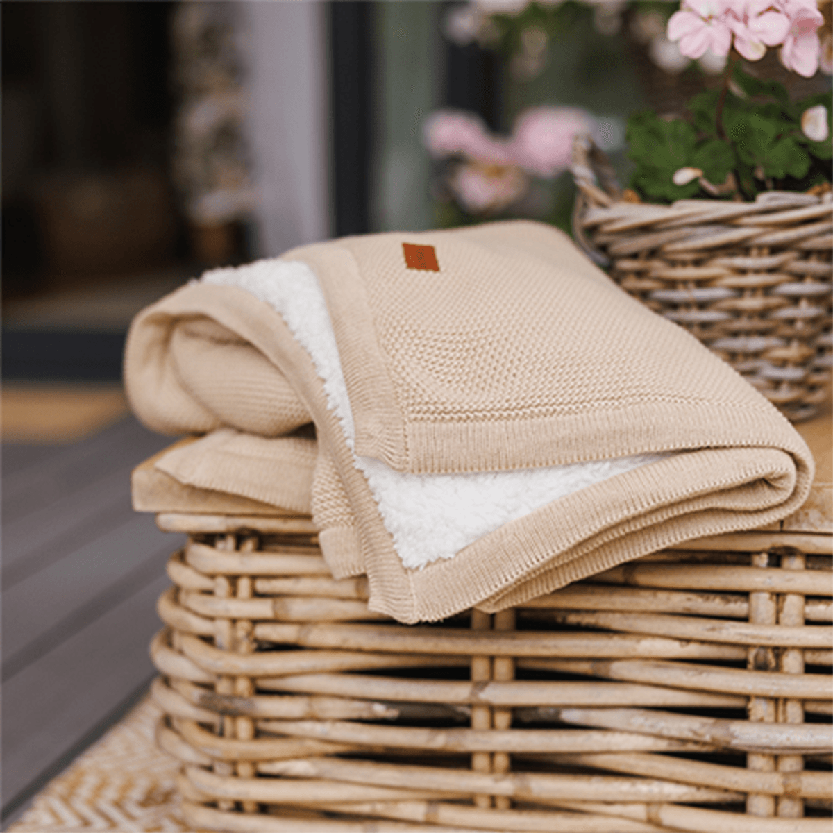 Babyono | Bomullsteppe med fleece | 75x100 cm | Sand | Vaffelstrikk