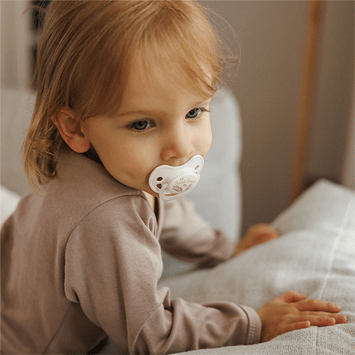 Babyono | Silikon Smokk | 18 mnd +