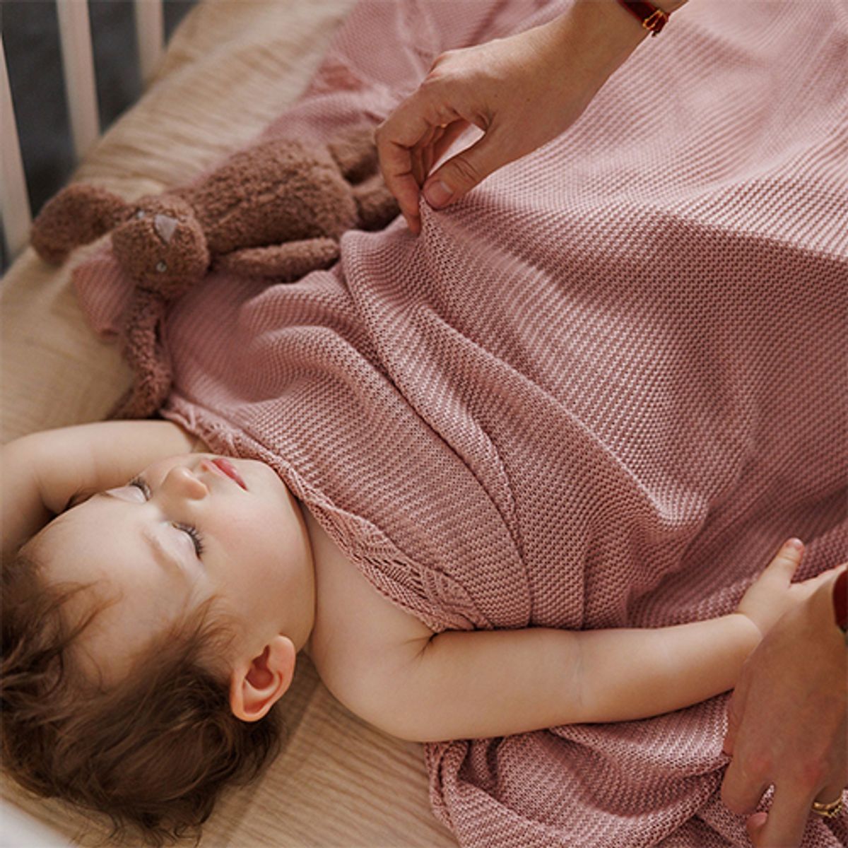 Babyono | Strikket bambusteppe baby|  Rosa