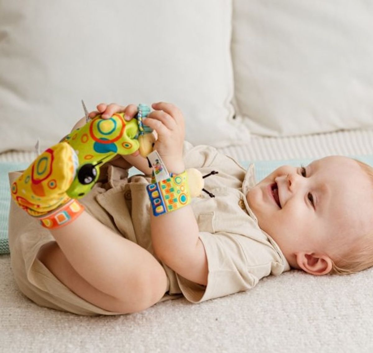 Balibazoo | Baby Rangle sett sokker og armbånd | Green beetle bee